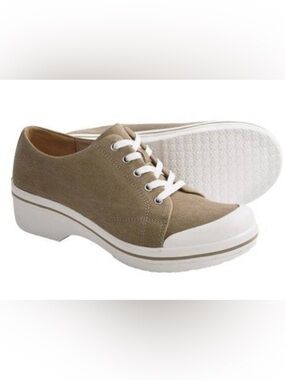 Dansko Vegan Veda Canvas Lace-Up Closed-Back Tan Clog Sneaker